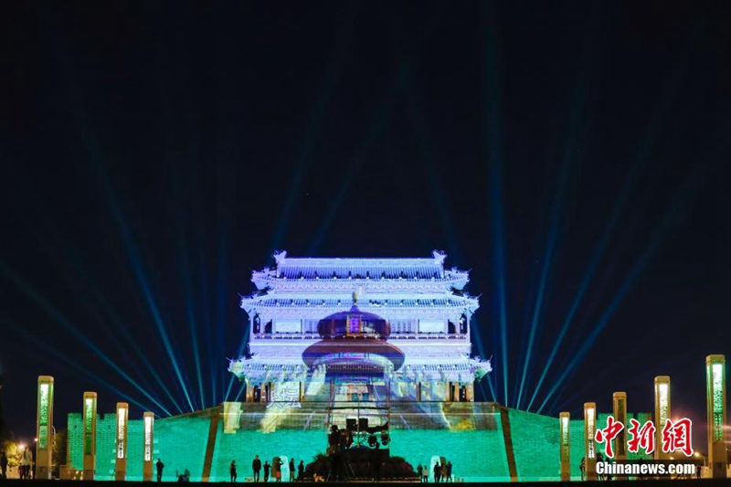 Beijing: Lichtershow zum Nationalfeiertag