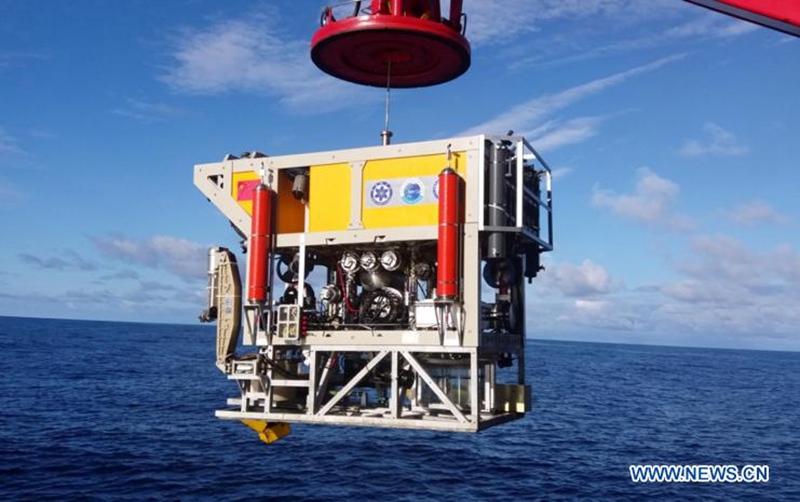 Chinas Unterwasserroboter setzt Tiefenrekord 