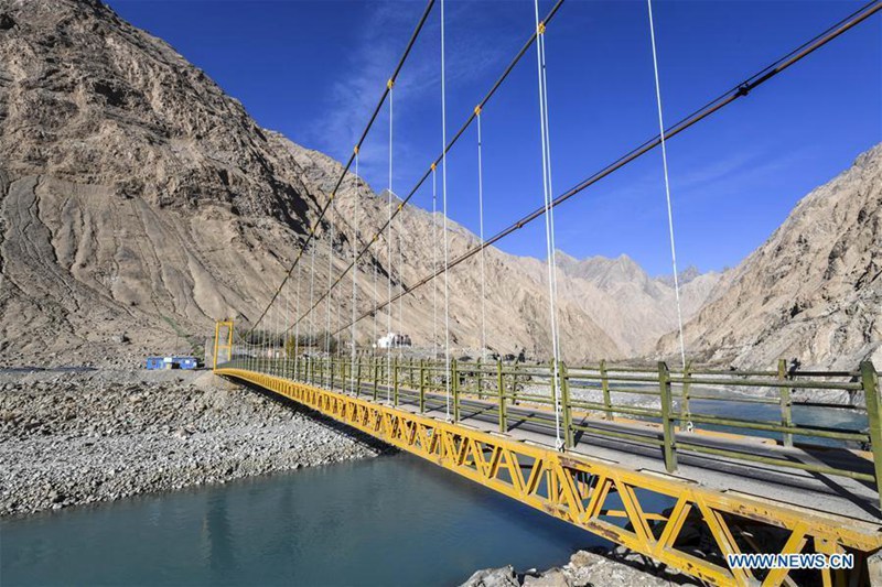 Infrastrukturbau verbessert die Verkehrslage von Datong Township in Xinjiang