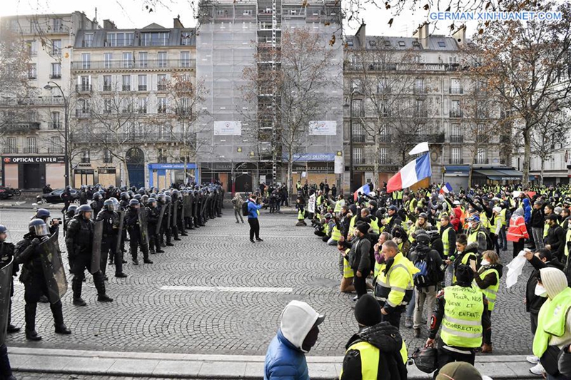 Protest der "Gelbwesten" setzt sich in Paris fort