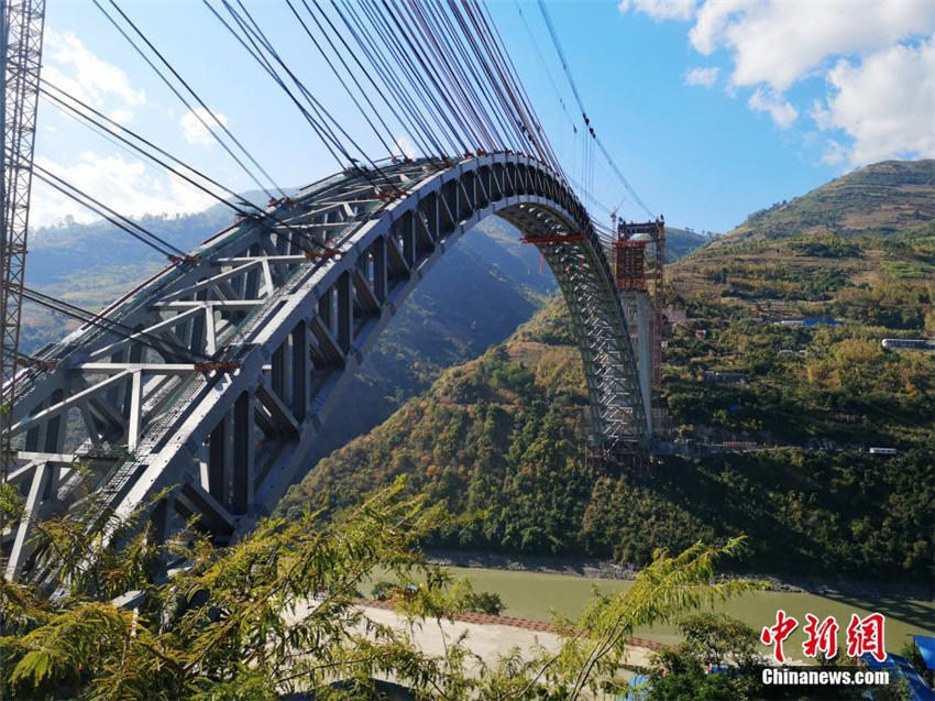 Eisenbahnbrücke mit der längsten Spannweite der Welt