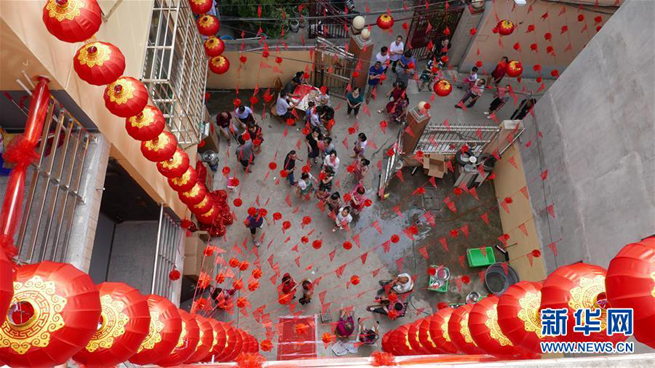 40 Jahre Reform und Öffnung: Wandel der Hochzeitsfeier in Shaanxi
