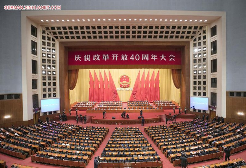 Große Versammlung zum 40. Jahrestag der Reform und Öffnung in Beijing abgehalten