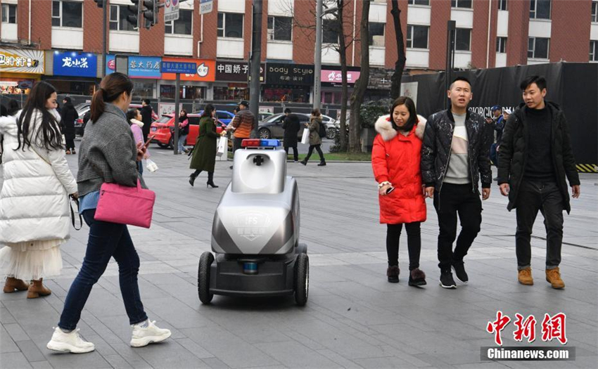 Intelligenter Sicherheitspatrouillenroboter in Chengdu