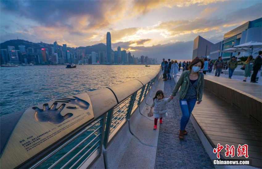 Hongkongs Avenue of Stars nach Restaurierung wieder eröffnet