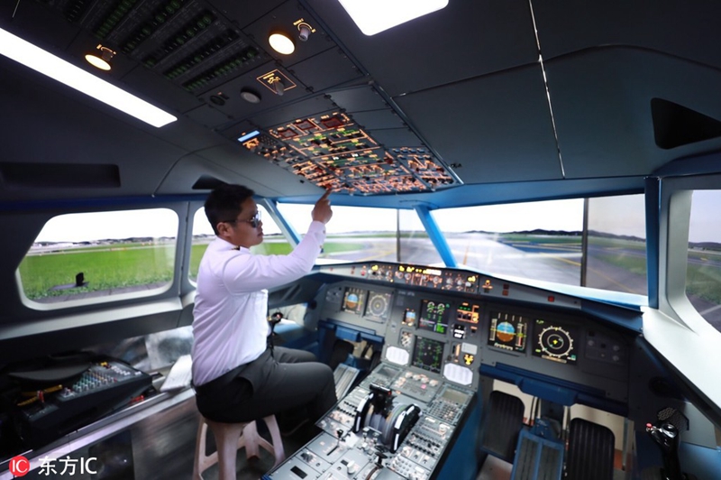 Handgefertigter Airbus A320 in Liaoning präsentiert