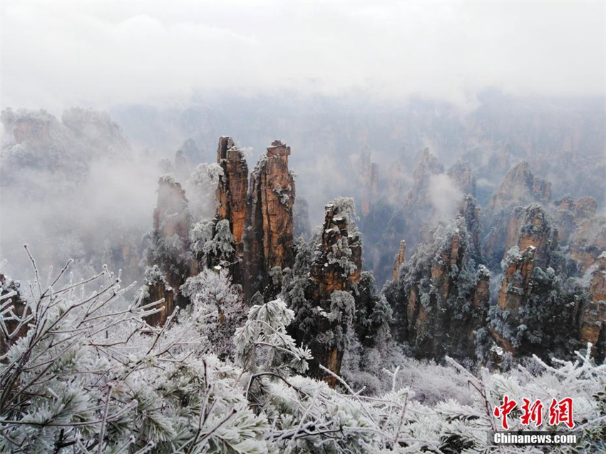 Schneeweißes Märchenland in Zhangjiajie