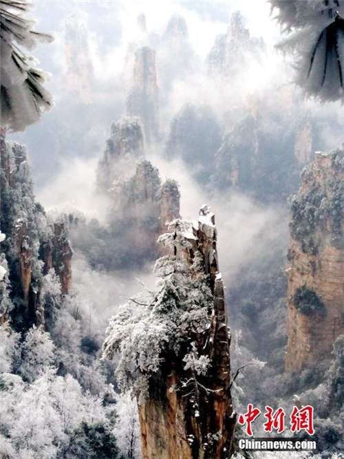 Schneeweißes Märchenland in Zhangjiajie