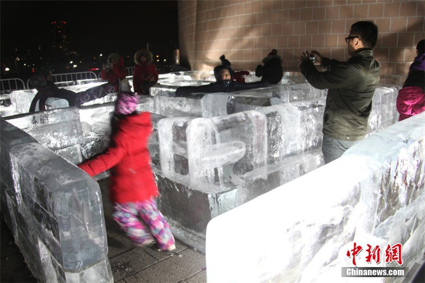 Eisskulpturen aus Harbin in Kanada ausgestellt