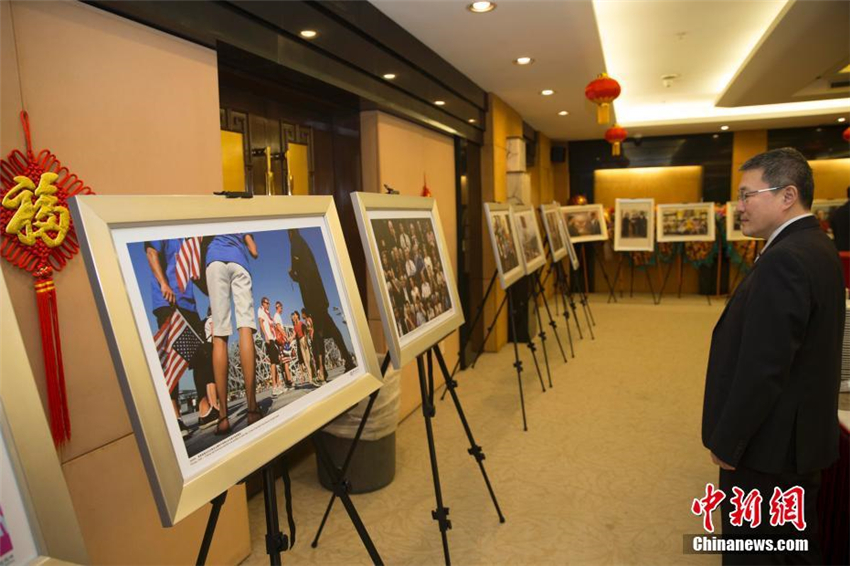 Fotoausstellung zum 40. Jahrestag der Aufnahme diplomatischer Beziehungen zwischen China und den USA