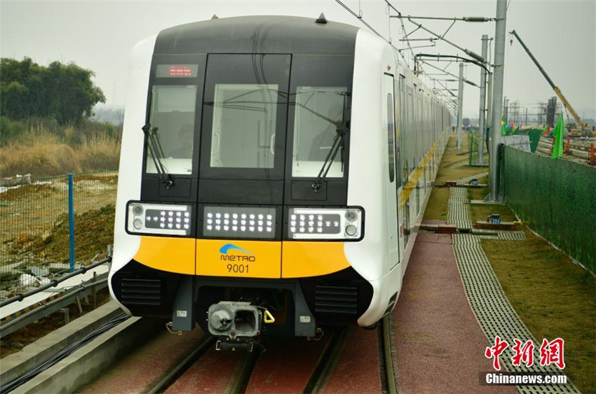 Fahrerlose U-Bahn in Chengdu vorgestellt