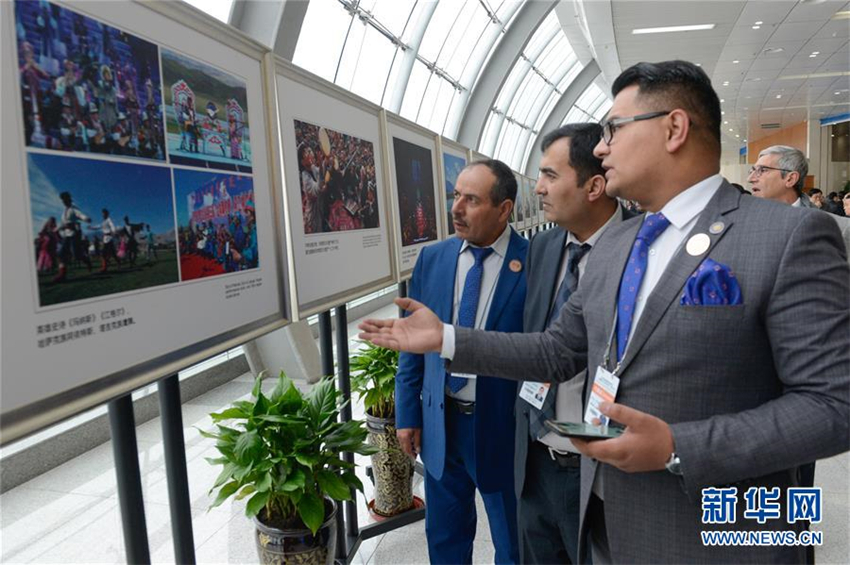 Xinjiang in den Augen ausländischer Politiker: Frieden, Stabilität, Wohlstand und Vielfalt