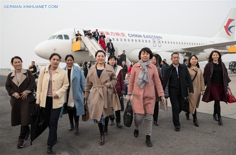 Abgeordnete des 13. NVK aus ganz China treffen in Beijing ein