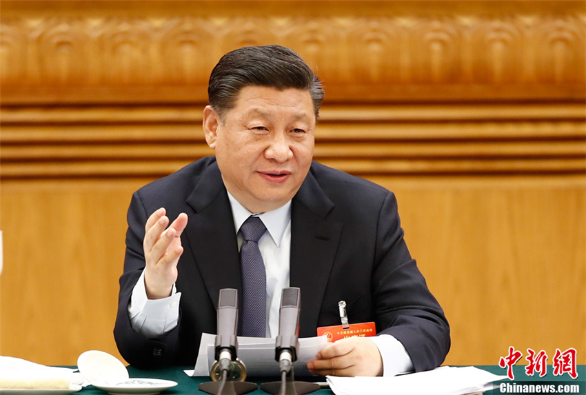 Xi Jinping nimmt an Podiumsdiskussion mit Vertretern aus Gansu teil