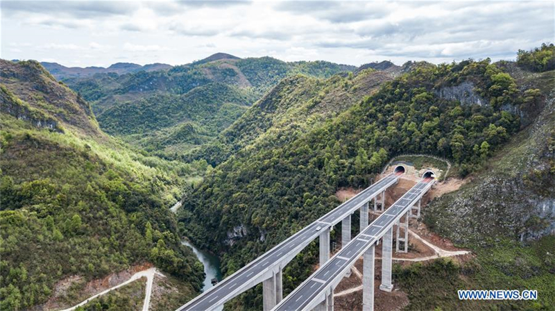 Bau der Autobahn Sandu-Libo in Guizhou abgeschlossen