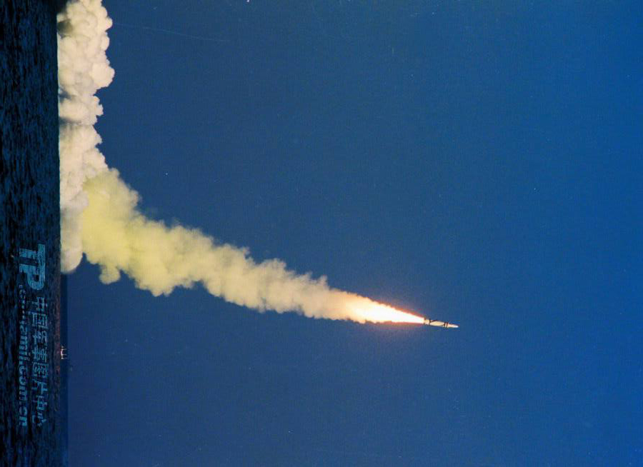 Der erfolgreiche Abschuss einer Rakete von einem Atom-U-Boot am 27. September 1988