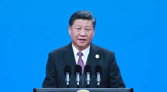 Staatspräsident Xi Jinping nimmt an der Pressekonferenz des zweiten „Belt and Road“-Forums teil