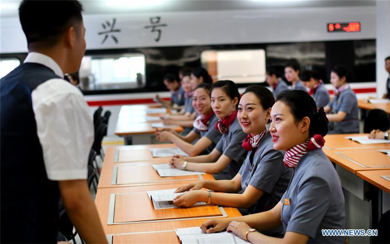 Erste Hochgeschwindigkeitsstrecke zwischen Tianjin und Hongkong steht vor Inbetriebnahme