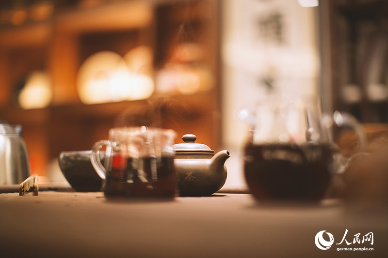 Ein Vorgeschmack auf den Liubao-Tee im südwestchinesischen Wuzhou