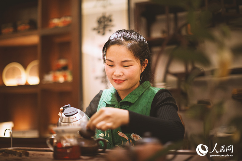 Ein Vorgeschmack auf den Liubao-Tee im südwestchinesischen Wuzhou