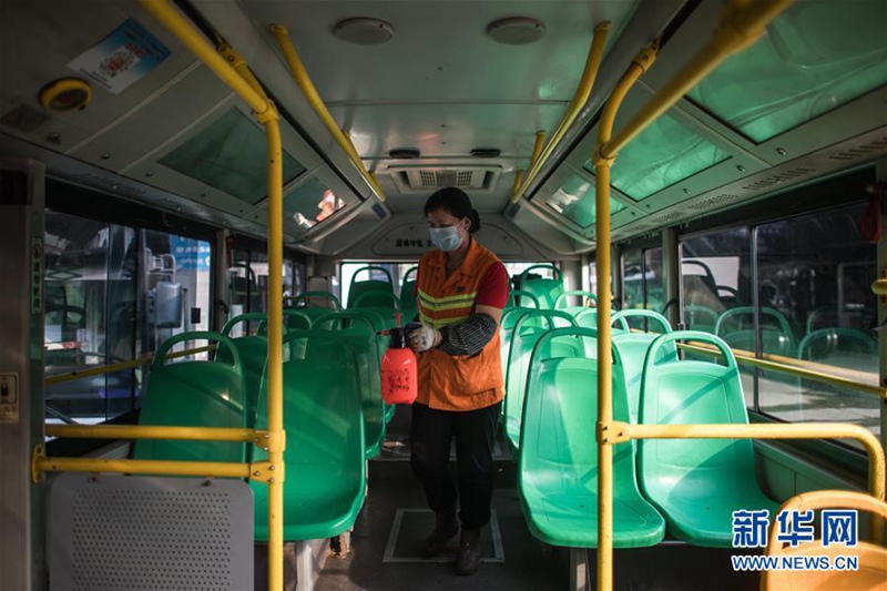 Rückkehr zur Ordnung: Das öffentliche Verkehrssystem in Wuhan bereitet sich vor