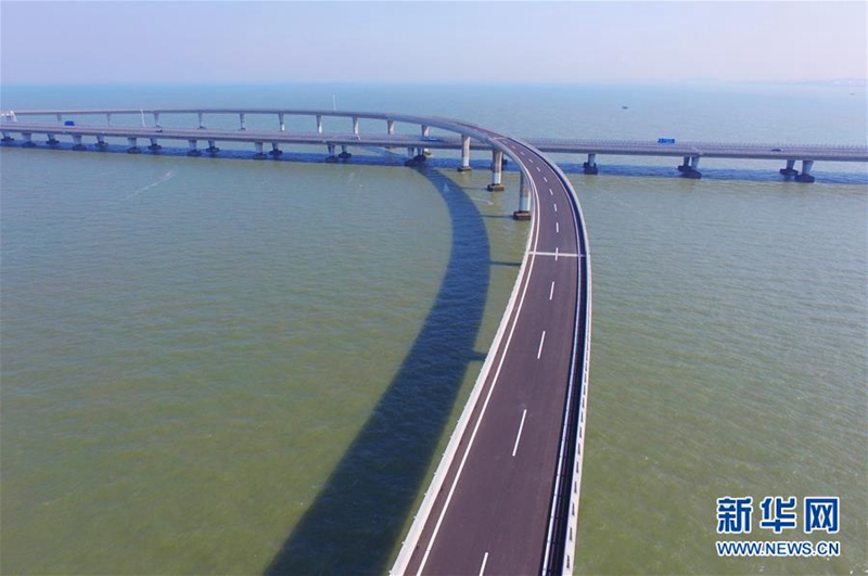 Zweigstrecke der Jiaozhou-Golf-Brücke in Betrieb genommen
