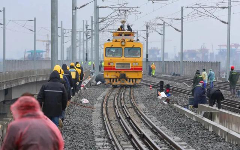 Bahnstrecke zwischen Nantong und Shanghai in Testphase