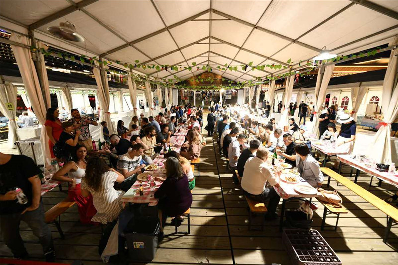 6. Deutsches Weinfest in Qingdao eröffnet