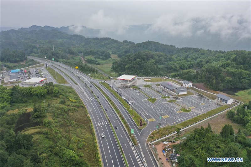 Neue Autobahn in Chongqing in Betrieb genommen