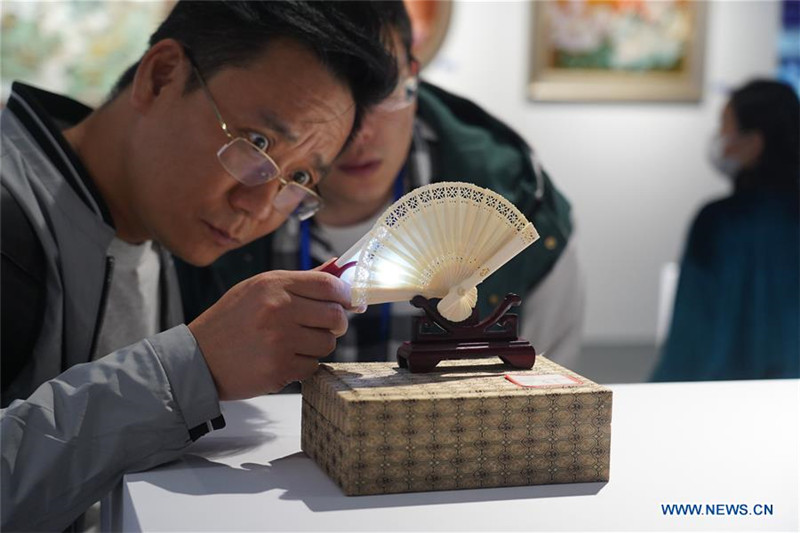 Jingdezhen internationale Keramikmesse eröffnet