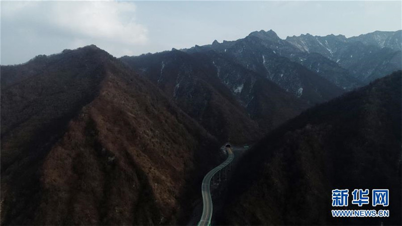 Autostraße wird „Internet-Hit“ und Triebkraft für die Entwicklung des lokalen Tourismus in Qinghai