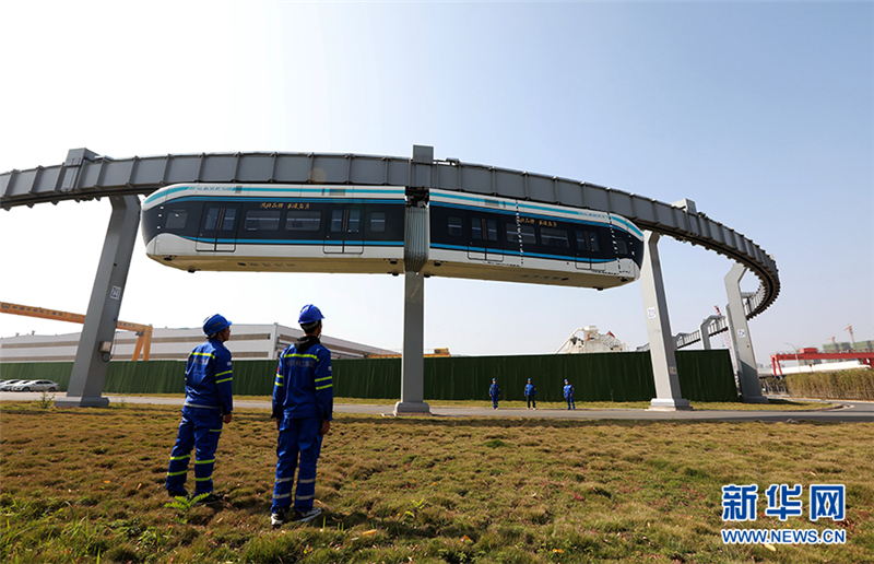 Chinas erster unbemannter Skytrain in Hubei getestet