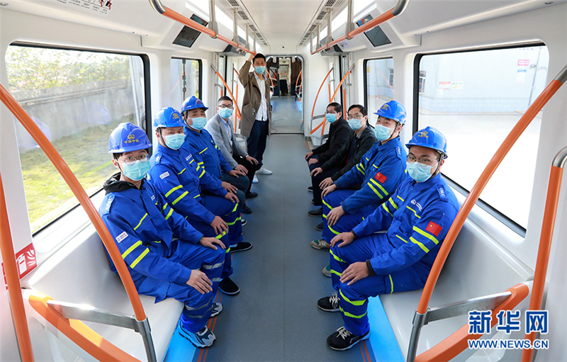 Chinas erster unbemannter Skytrain in Hubei getestet