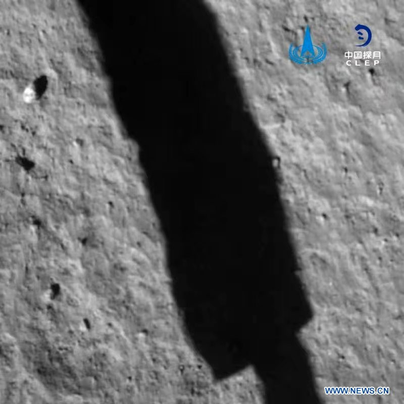 Chinas Chang'e-5 landet zur Probensammlung auf dem Mond