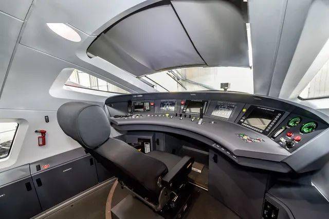 Auch Güterzug fährt mit einer Geschwindigkeit von 350 km/h in China