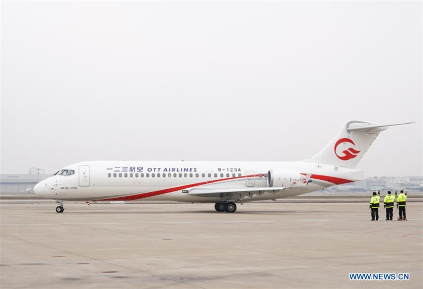 OTT Airlines betreibt offiziell das ARJ21-Flugzeug