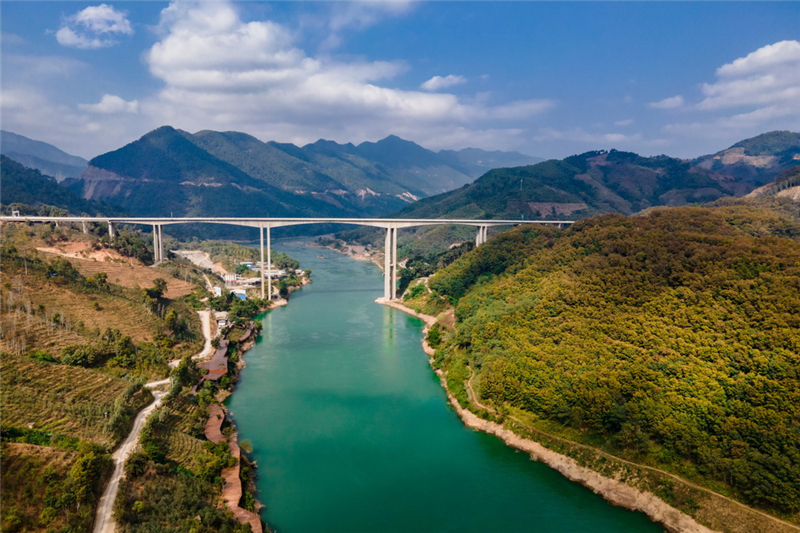 Neue Autobahn in der Provinz Yunnan eröffnet