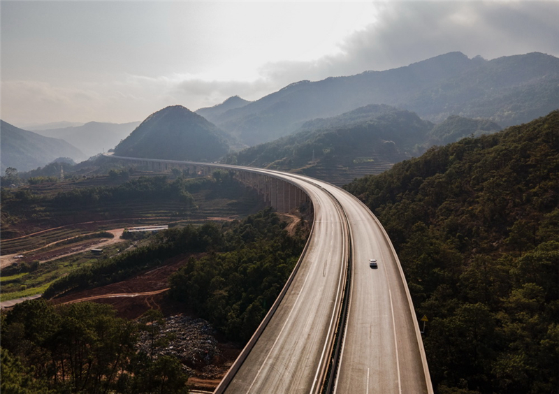 Neue Autobahn in der Provinz Yunnan eröffnet