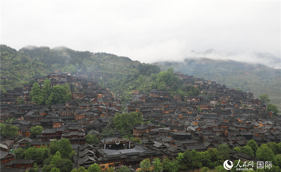 Weltgrößtes Miao-Dorf in China