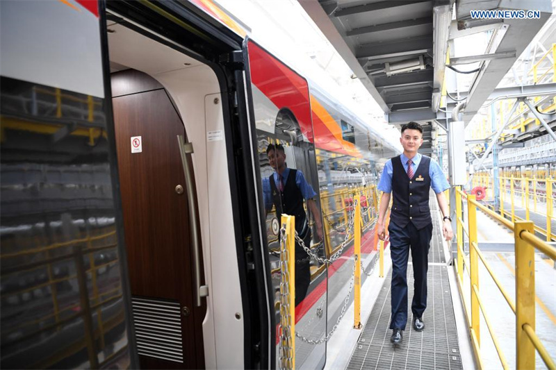 Intelligenter Fuxing-Hochgeschwindigkeitszug für Bahnstrecke Chengdu-Chongqing