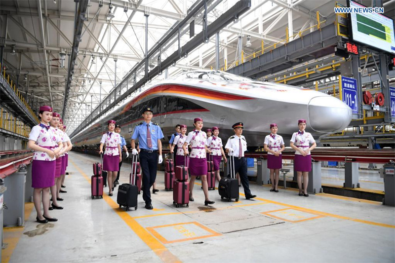 Intelligenter Fuxing-Hochgeschwindigkeitszug für Bahnstrecke Chengdu-Chongqing