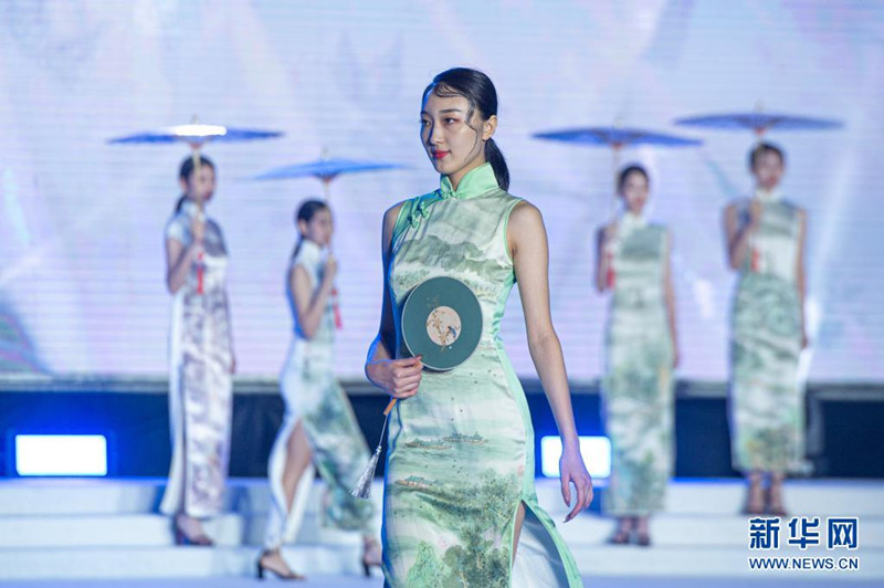 Olympischer Tag: Kostümshow der Asienspiele in Hangzhou