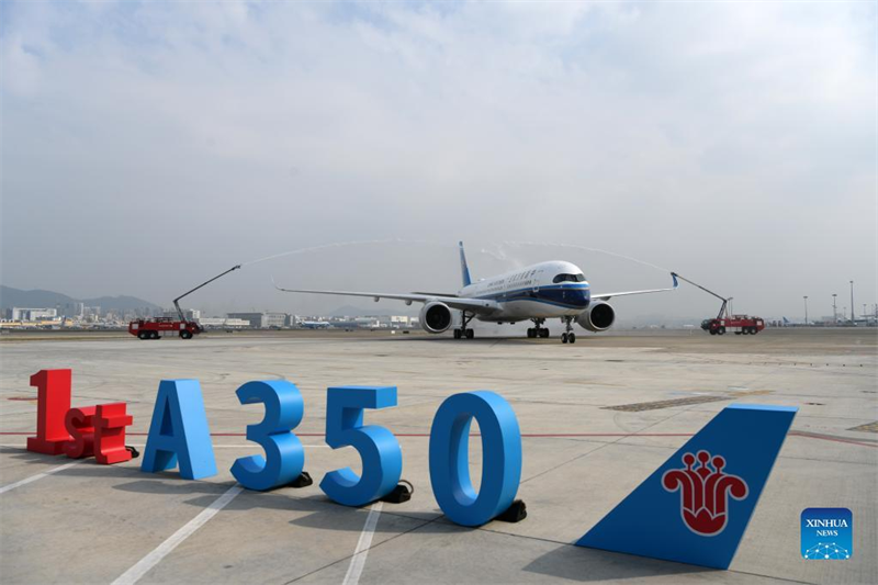 China Southern Airlines stellt in Shenzhen zwei neue A350 in Dienst