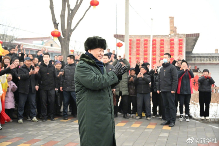 Xi Jinping grüßt während seines Besuchs in Shanxi alle Chinesen zum Frühlingsfest