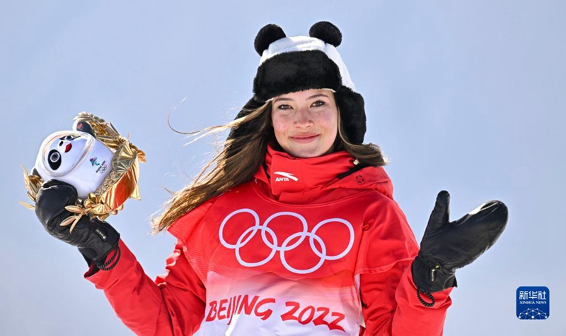 Gu Ailing gewinnt Gold für China im Freestyle-Skiing Halfpipe
