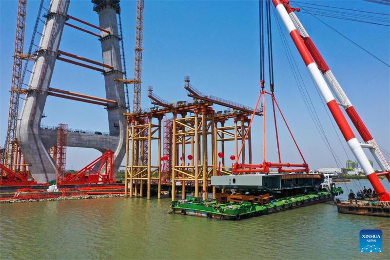 Hongqimen-Brücke in Guangdong im Bau