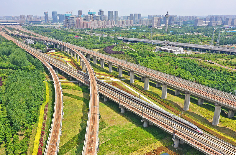 Hochgeschwindigkeitsverbindung Beijing-Guangzhou wird zur fünften Strecke mit 350 km/h