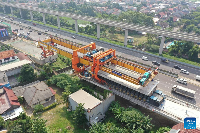 Hochgeschwindigkeitsstrecke Jakarta-Bandung schließt Montage von Kastenträgern ab