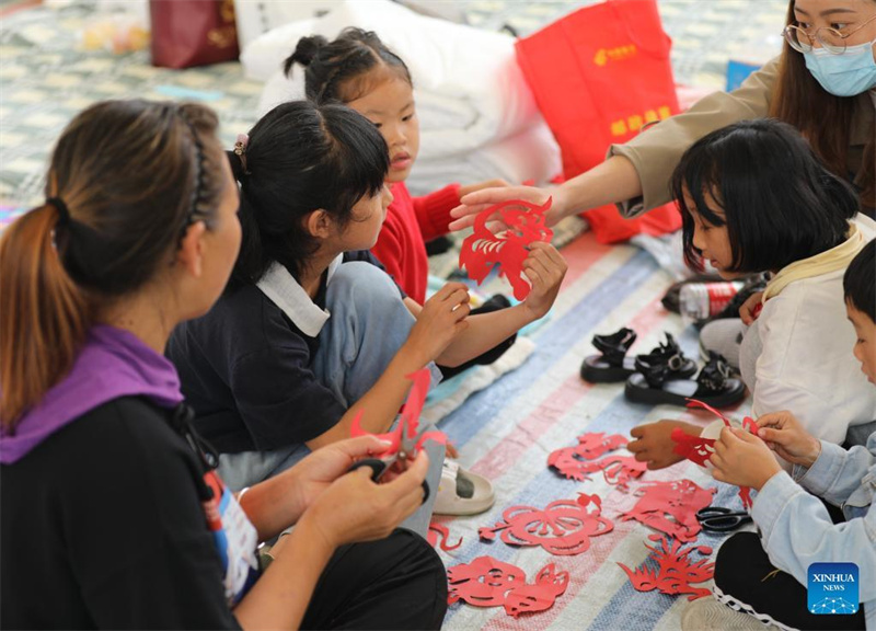 Nach dem Erdbeben in Sichuan: Unterricht wieder aufgenommen