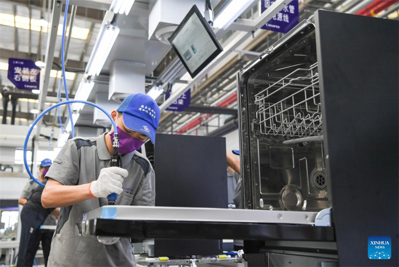 Haiers Geschirrspülerfabrik in Chongqing nimmt die Produktion auf